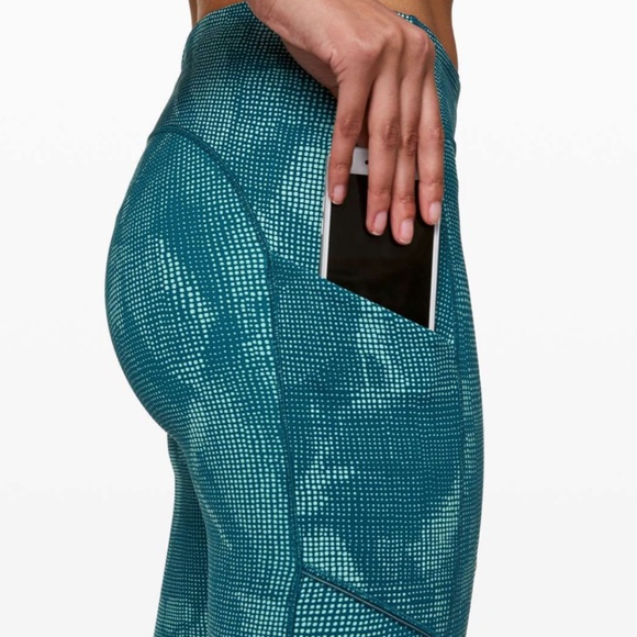 Lululemon Speed Up Tight 28" BNWT in Illusion Tidal Teal Bermuda Teal - Picture 5 of 11